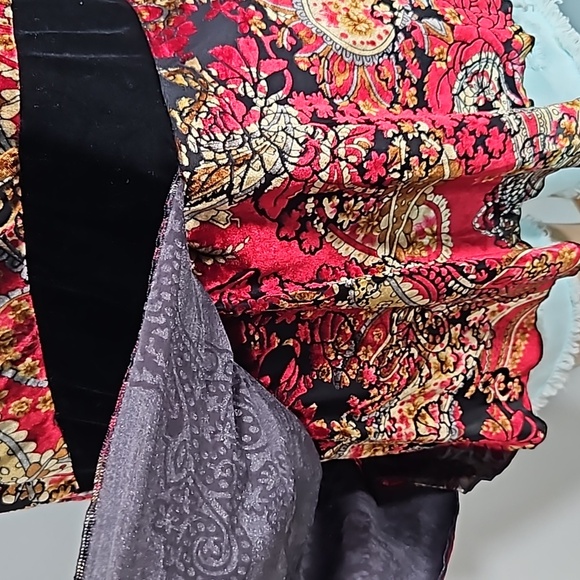 Boho Velvet Paisley Wrap Top with Bell Sleeves - Size XL (Pre-Owned) - Picture 11 of 13